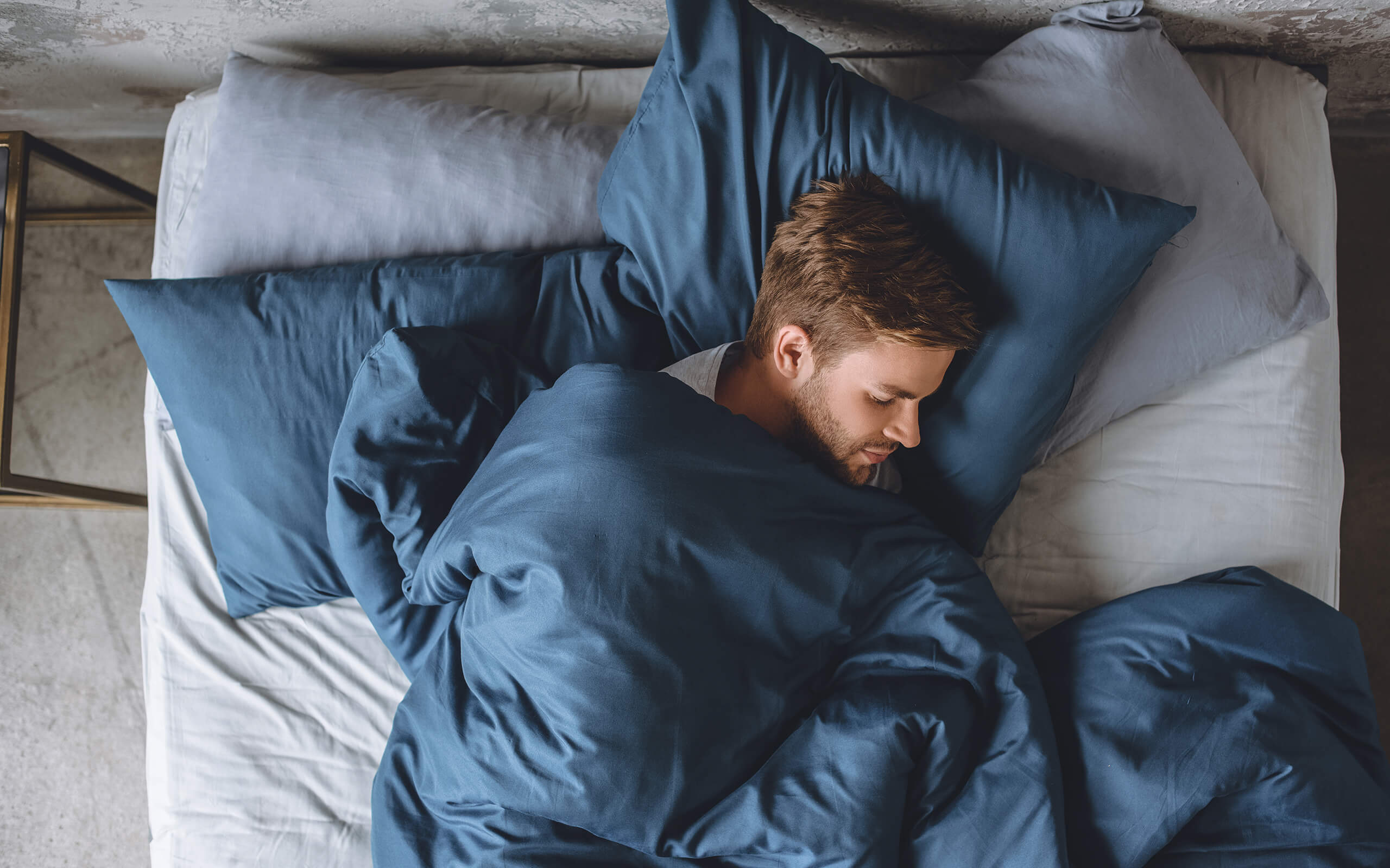 Your workers sleep in quiet, private rooms on comfortable mattresses with 250-thread-count linens. We coordinate occupancy by sleep cycles, putting night shift workers in the same wings
